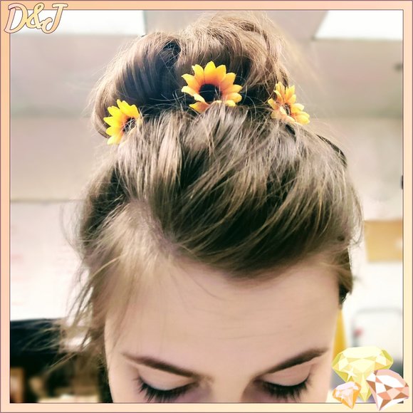 💎✨BOGO👧  Sunflower Hair Pins (Set of 5) - Picture 2 of 6